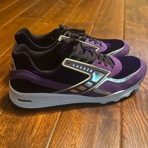 BROOKS Retro Men’s Size 13 Purple, Silver , and White